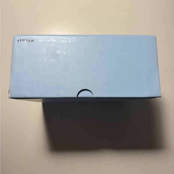 NWT Urban Outfitters Yew Yew Half-Circle Ashtray - Picture 3 of 12